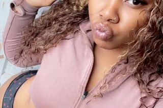 available for incalls. - 20 - Image 4