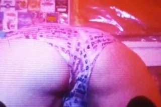 hand job 40 - 29 - Image 1