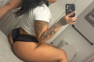 available now🍑 - Image 2