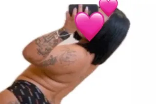 thick azz carlie 💕💦 - Image 1