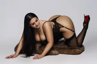 JUST VISITING 🥰YOUR FAV HERE FOR FUN ! 😩 - Image 2