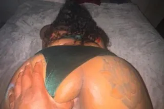 ✅😋🧡Without condom😋 Low rate😋🧡 available for 24/7 Incall /Outcall/ Car fun/Your hosue Join WhatsApp:👉30 52 15 84 68 - Image 3