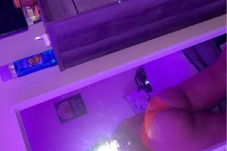 Foreign Pleaser - Image 2